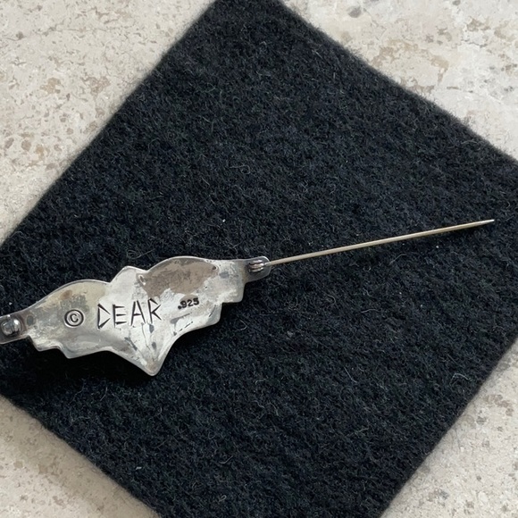 David Dear Native American made “Pie N The Sky” sterling silver pin. - Picture 3 of 6